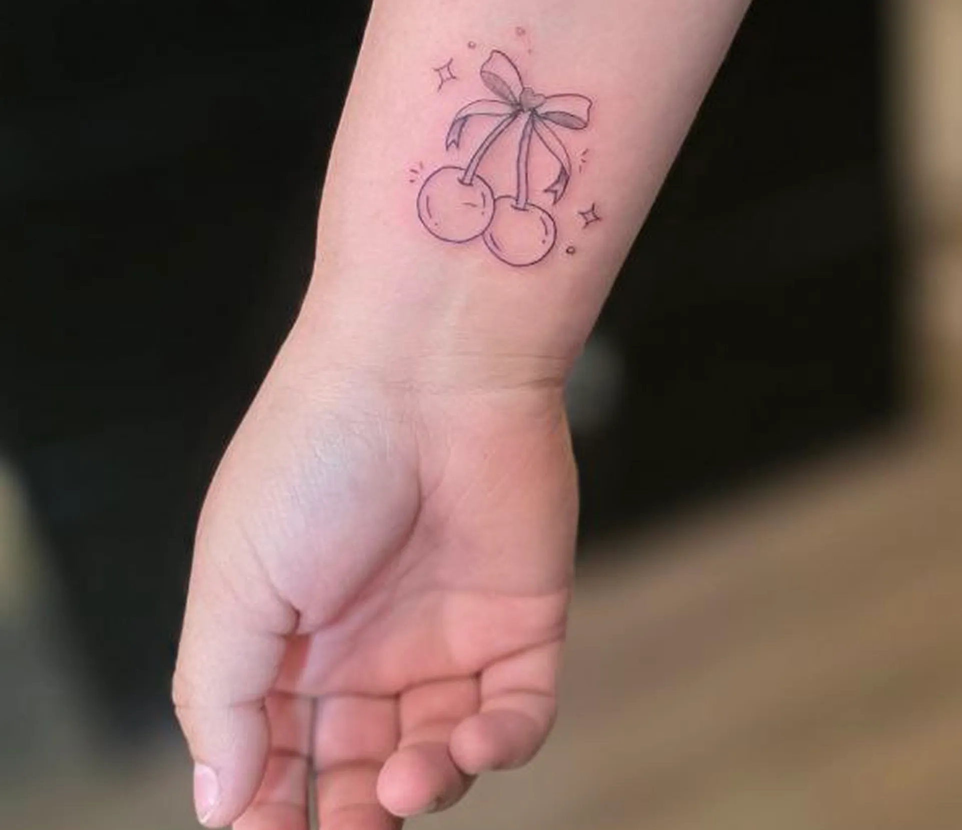 Abstract Fine Line Bloom